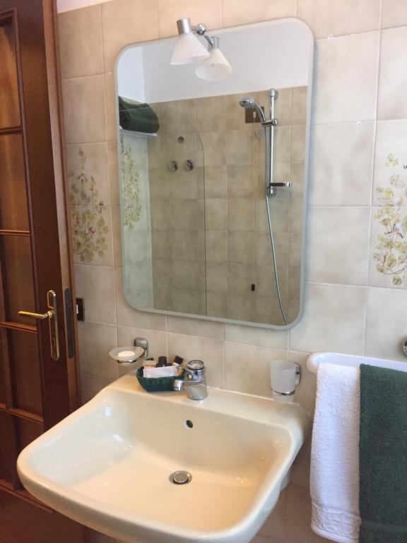 Mary Rose Apartments Oliveto Lario Dış mekan fotoğraf